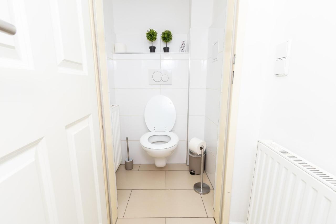 The Place, In The 7th District Of Apartament
